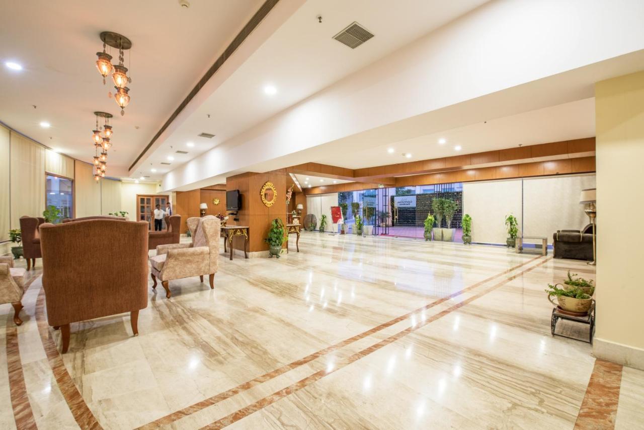 Hotel Celebration Gardens New Delhi Exterior photo